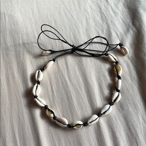 shell necklace chocker tie